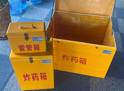 爱辉玻璃雷管箱生产标准全解析：安全、性能与合规的基石